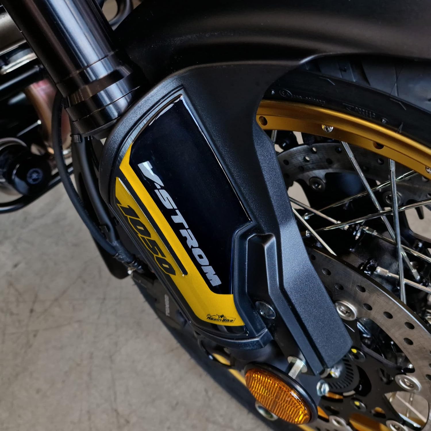 Motorcycle 3D Stickers Compatible with Suzuki V-Strom 1050 XT 2022 Gold & Black Dubai. Motorcycle Protections from Impact and Scratches. Complete