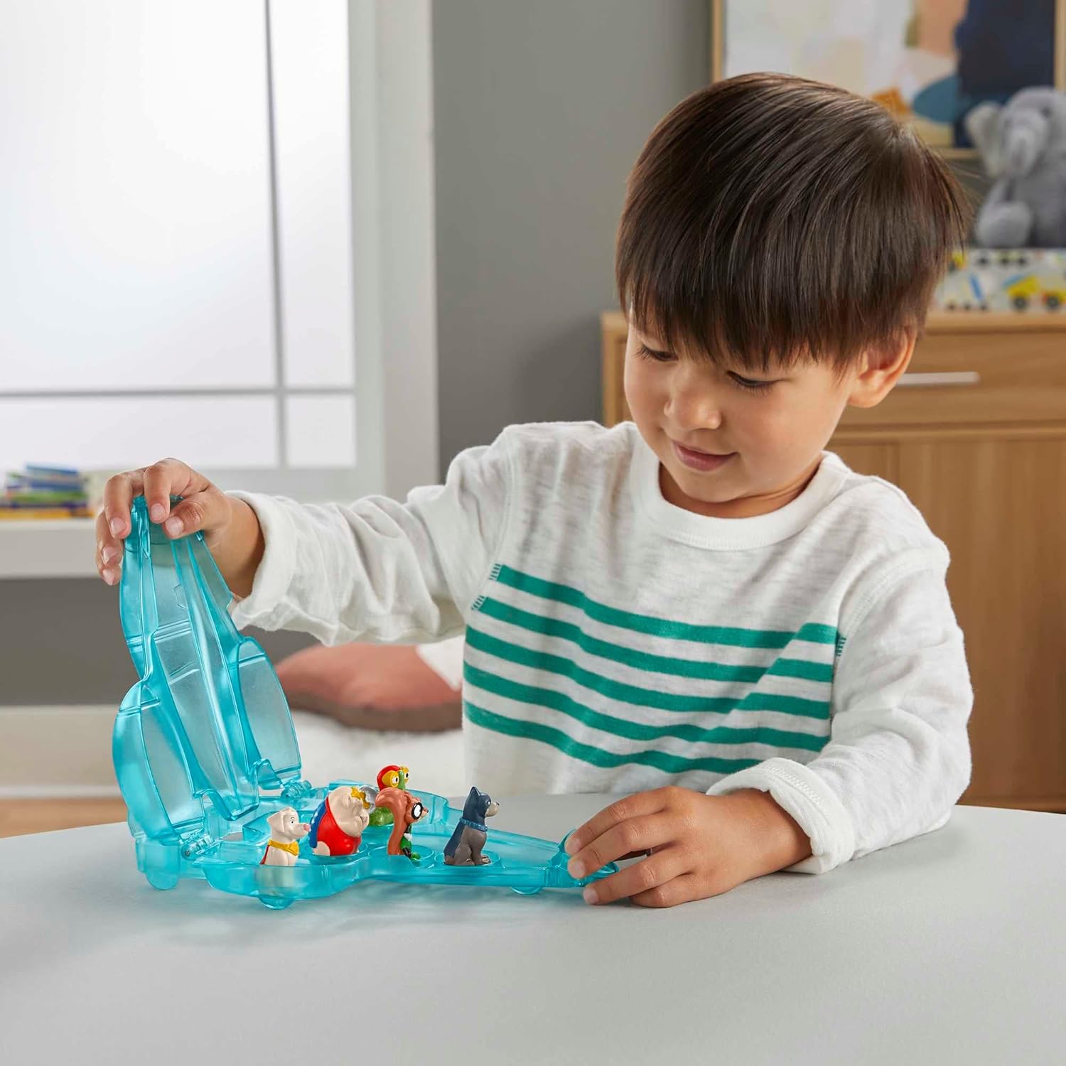 Fisher Price DC League of Super-Pets Invisible Jet Case Mini Figura 5 Pack