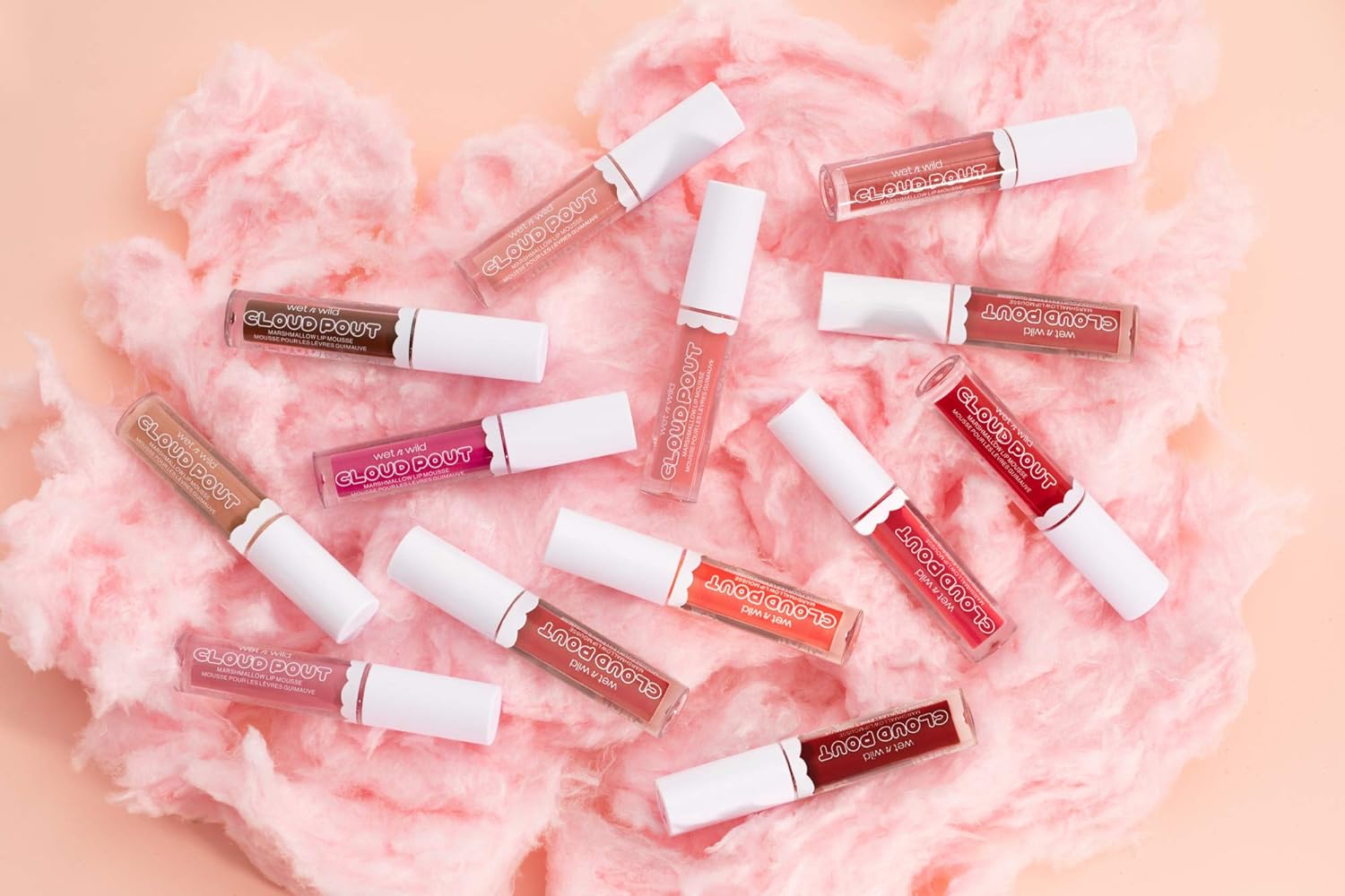 wet n wild Liquid Lipstick Cloud Pout Marshmallow, Light Pink Cloud Chaser  Mousse de crema labial mate  Aceite de argán  Vitamina E (paquete de 1)