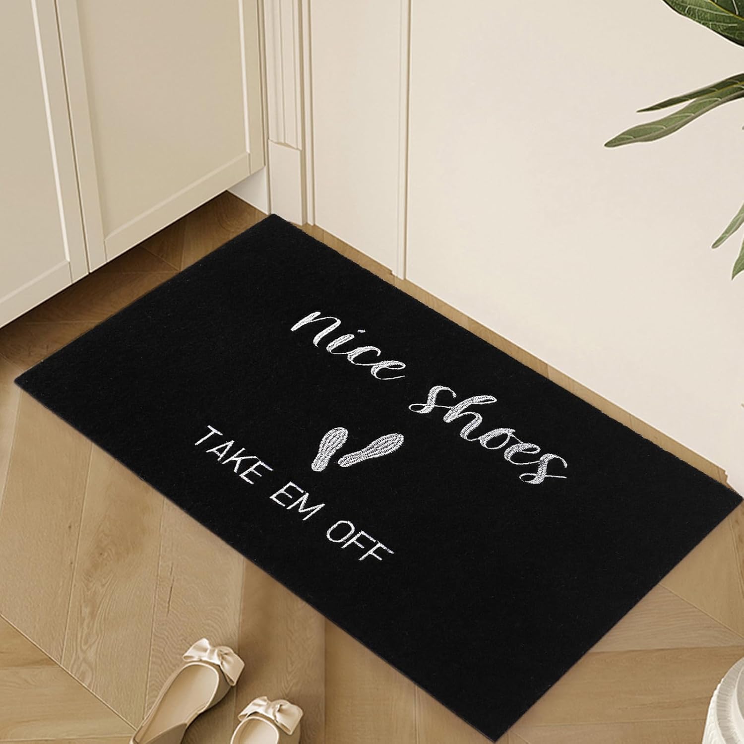 MTOUOCK Tapetes de bienvenida de 17 x 30 pulgadas, tapete divertido antideslizante para puerta delantera, divertido bordado para puerta delantera,