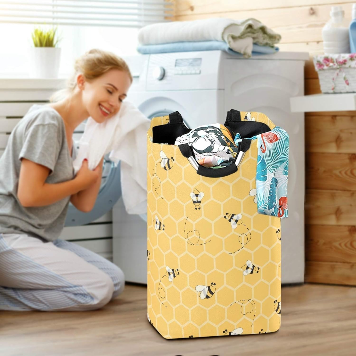 AUUXVA Cesta de lavandería amarilla con diseño geométrico de panal de abeja y colmena, cesta de almacenamiento grande plegable con asas para baño,