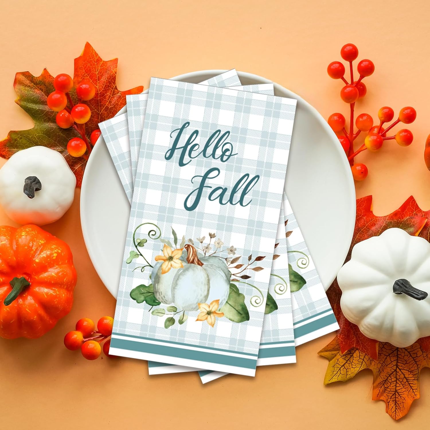 Paquete de 100 toallas de mano de papel desechables de color azul con texto en inglés Hello Fall, suministros de fiesta de calabaza, a cuadros,