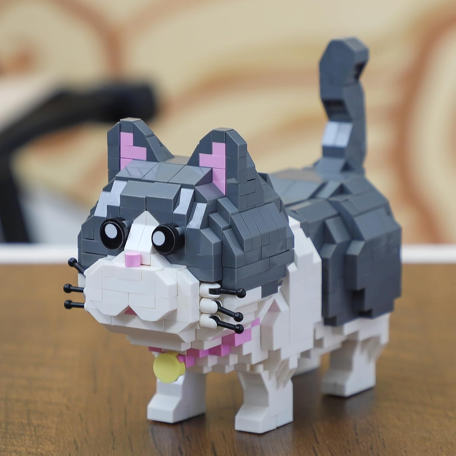 QLT – Kit de bloques de construcción de micromicrobloques de construcción con diseño de gato azul, juguetes de construcción para adultos, niños y