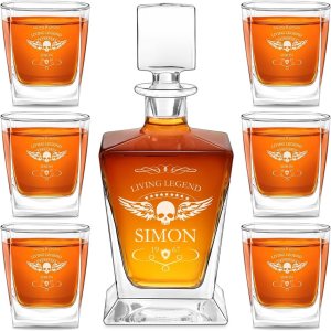 Maverton Juego de whisky personalizado para hombre – Jarra y 6 vasos con grabado – Elegante utensilios de bar para cumpleaños para papá – Para los Maverton Juego de whisky personalizado para hombre – Jarra y 6 vasos con grabado – Elegante utensilios de bar para cumpleaños para papá – Para los
