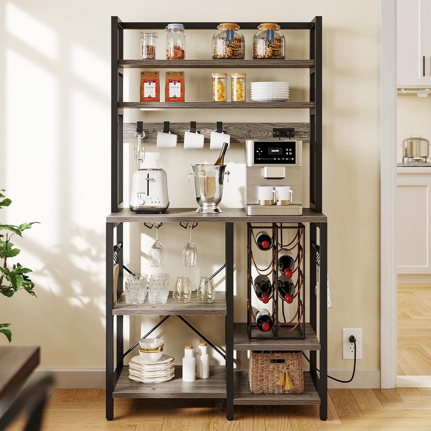 YITAHOME Barra de café con toma de corriente, soporte pequeño para microondas de cocina, estante para panaderos, estantes de almacenamiento de