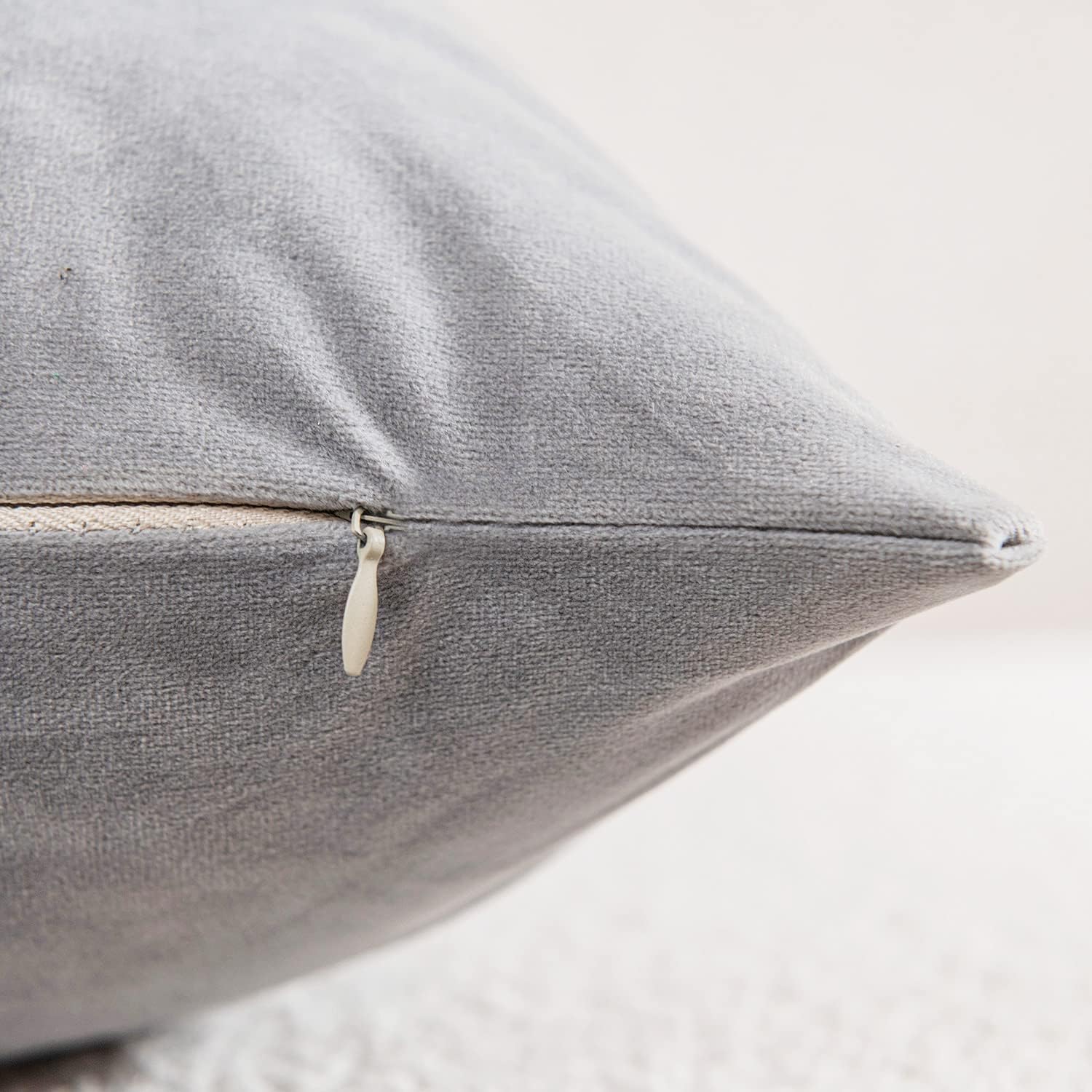 Dezene – 2 fundas decorativas de terciopelo para almohada