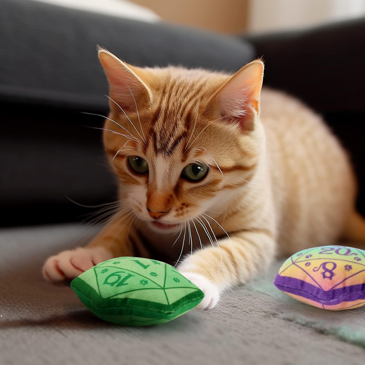 CiyvoLyeen D20 Dados juguete de hierba gatera, juguete interactivo para gatos DND para juegos de rol, juego de mesa, felpa suave, gato, dentición,