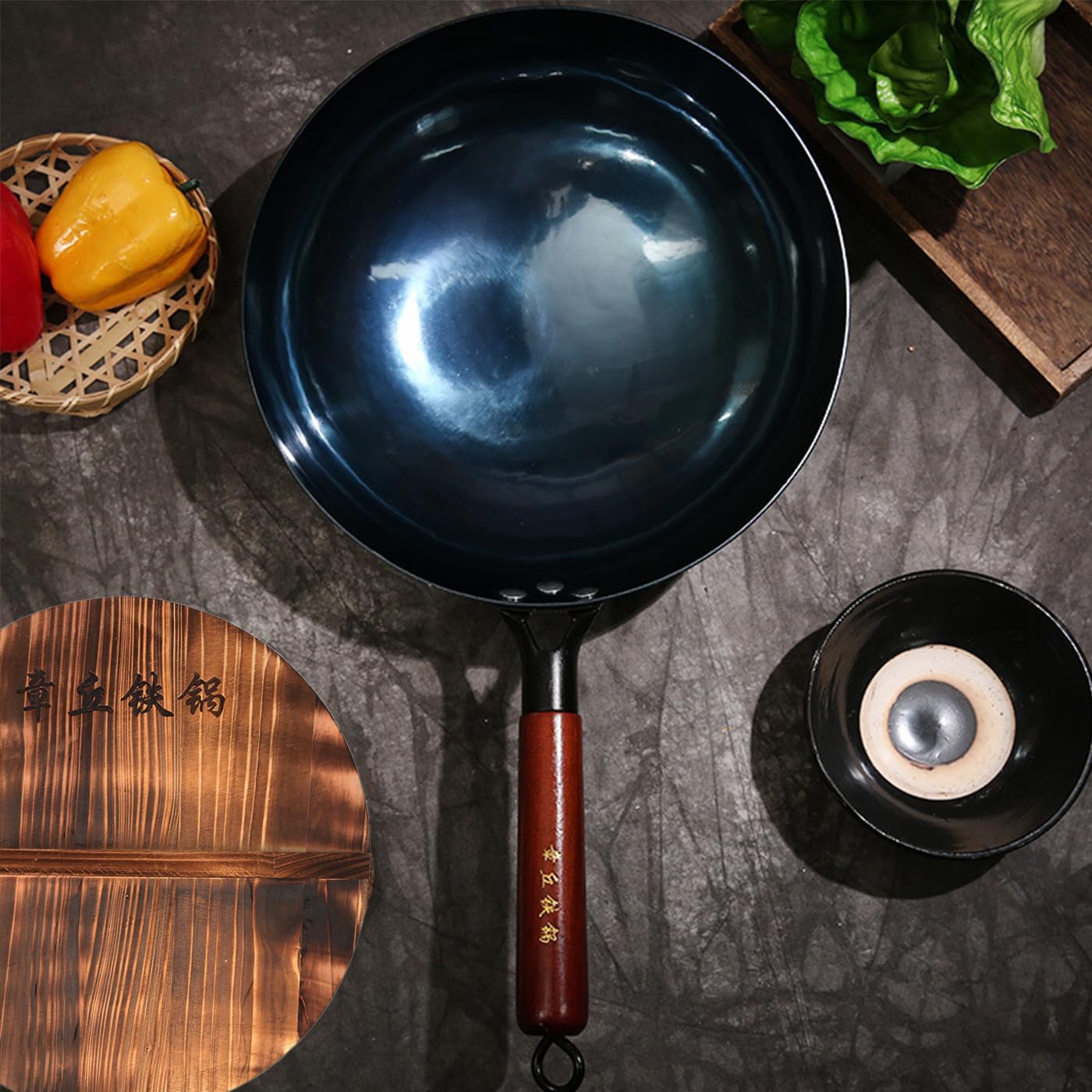 TKRADISH Wok de hierro fundido de 14 pulgadas, woks chinos de hierro martillado a mano con mango de madera y tapa, sartenes grandes antiadherentes,