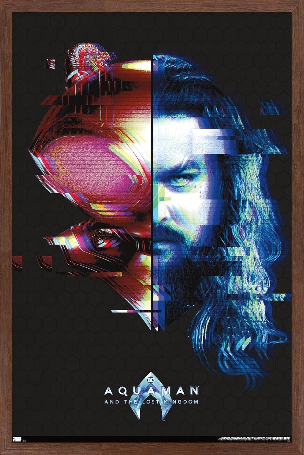 Trends International DC Comics Movie Aquaman y el Reino Perdido – Póster de pared de Faceoff, 14.72 x 22.37 pulgadas, versión enmarcada de caoba