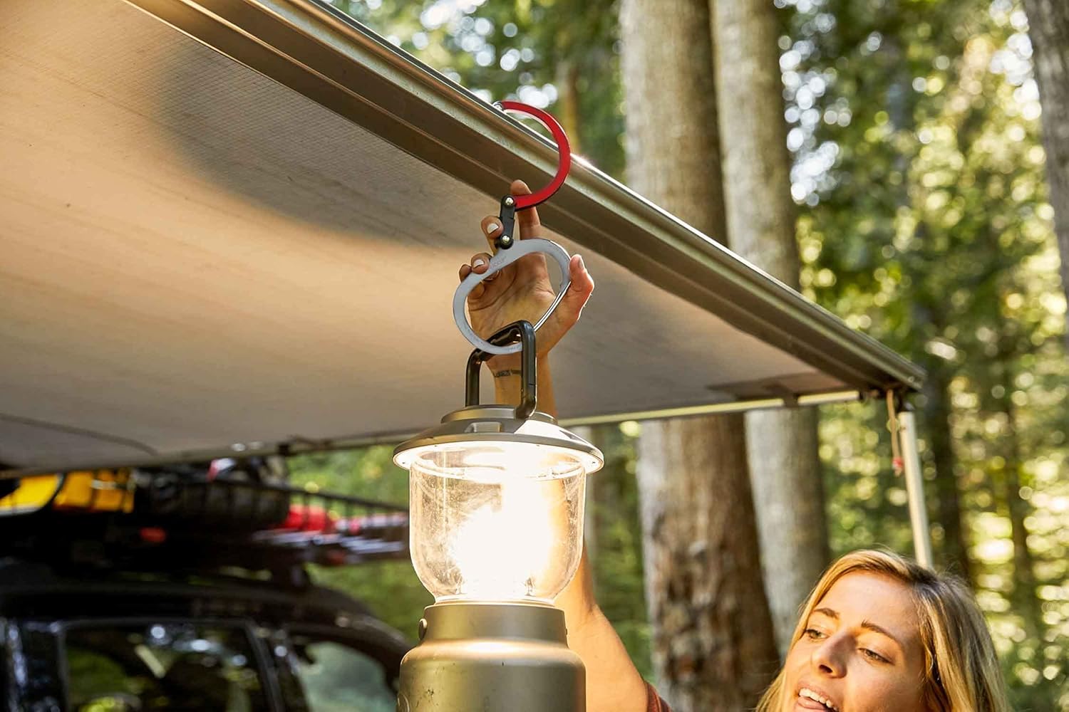 GEAR AID HEROCLIP – Mosquetón grande y gancho para colgar artículos resistentes, mochilas de campamento, maletas, kayaks, bicicletas, organización