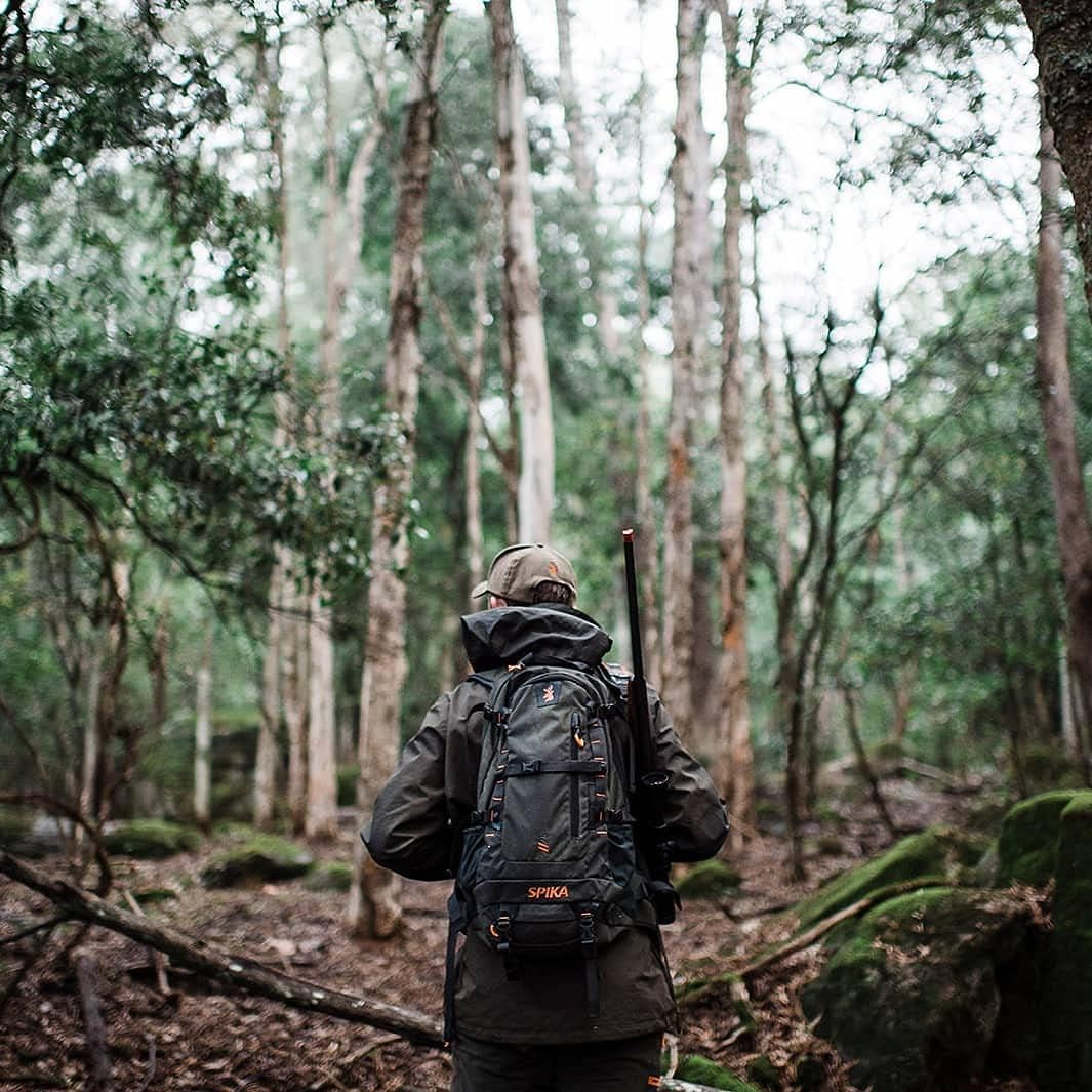 SPIKA Mochila de caza de camuflaje y verde, bolsas militares tácticas, mochila impermeable para cinturón extraíble de cadera de 25 litros