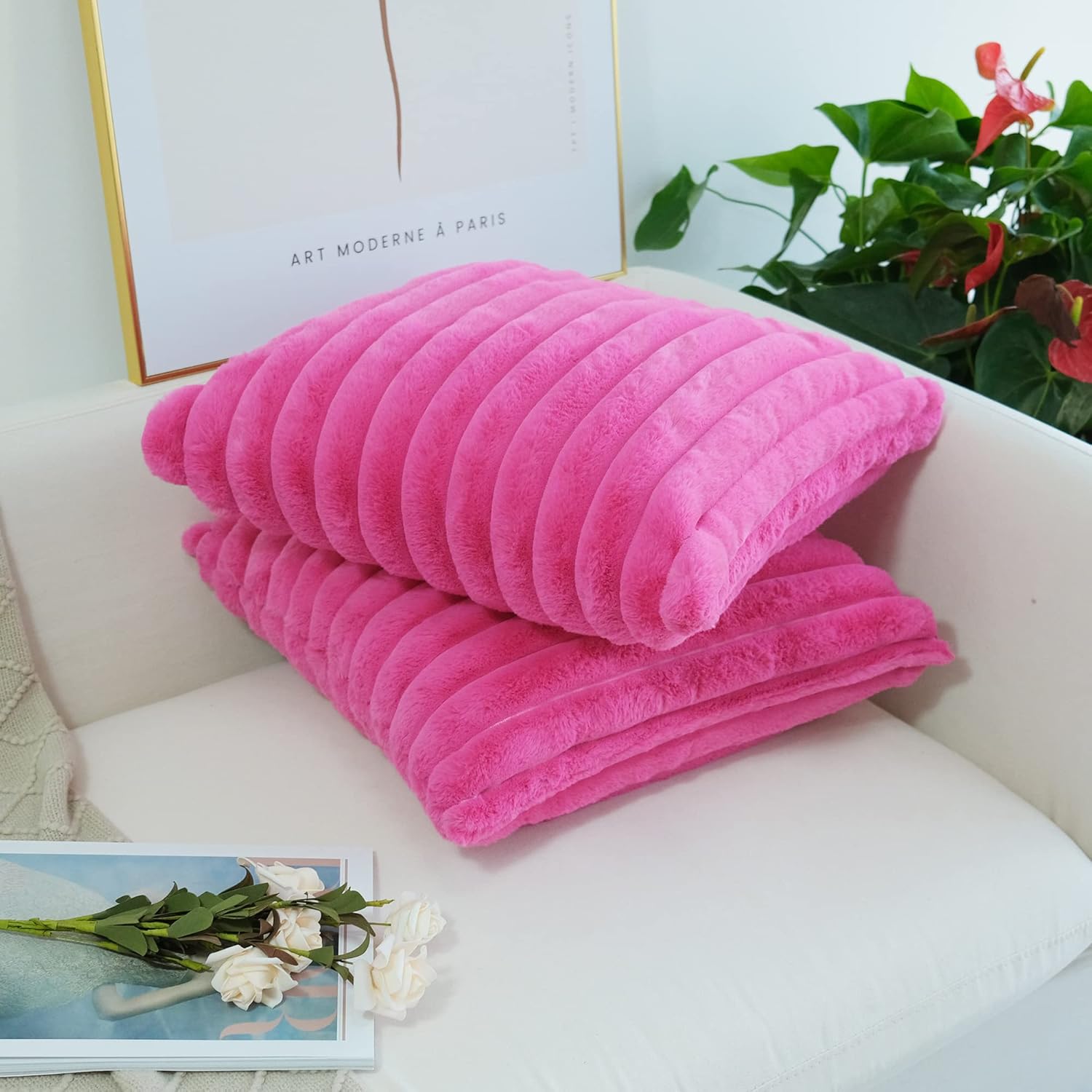 JOJUSIS Paquete de 2 fundas de almohada decorativas de felpa de pelo sintético para sofá, fundas de almohada suaves (rosa intenso, 18 x 18 pulgadas)