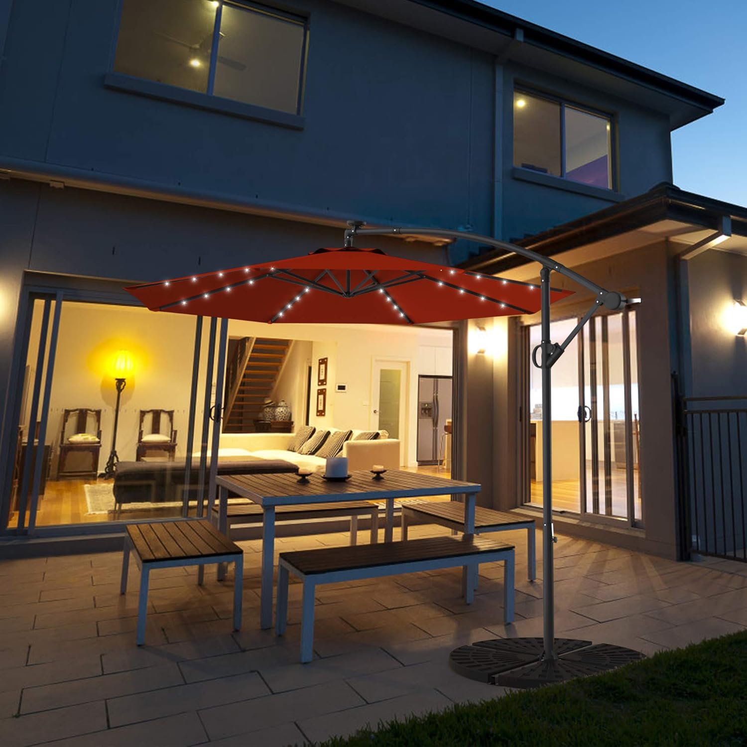 Tangkula Paraguas de patio de 10 pies con rotación de 360 grados, paraguas LED alimentado por energía solar con manivela y base cruzada, paraguas de
