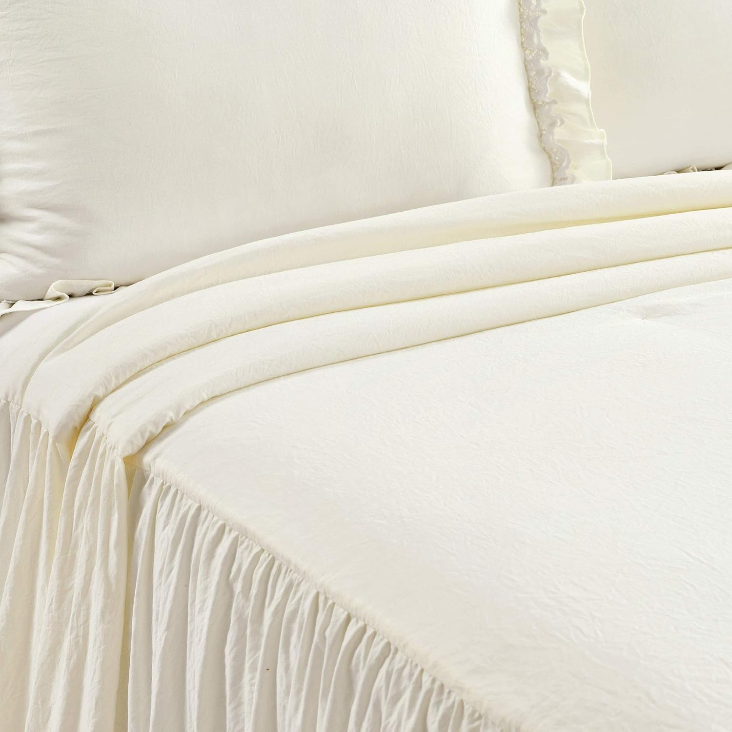 Lush Décor – Juego de Cubrecama con falda de volantes para cama sencilla, estilo Shabby Chic, juego de 2 piezas, Poliéster, Ivory, King