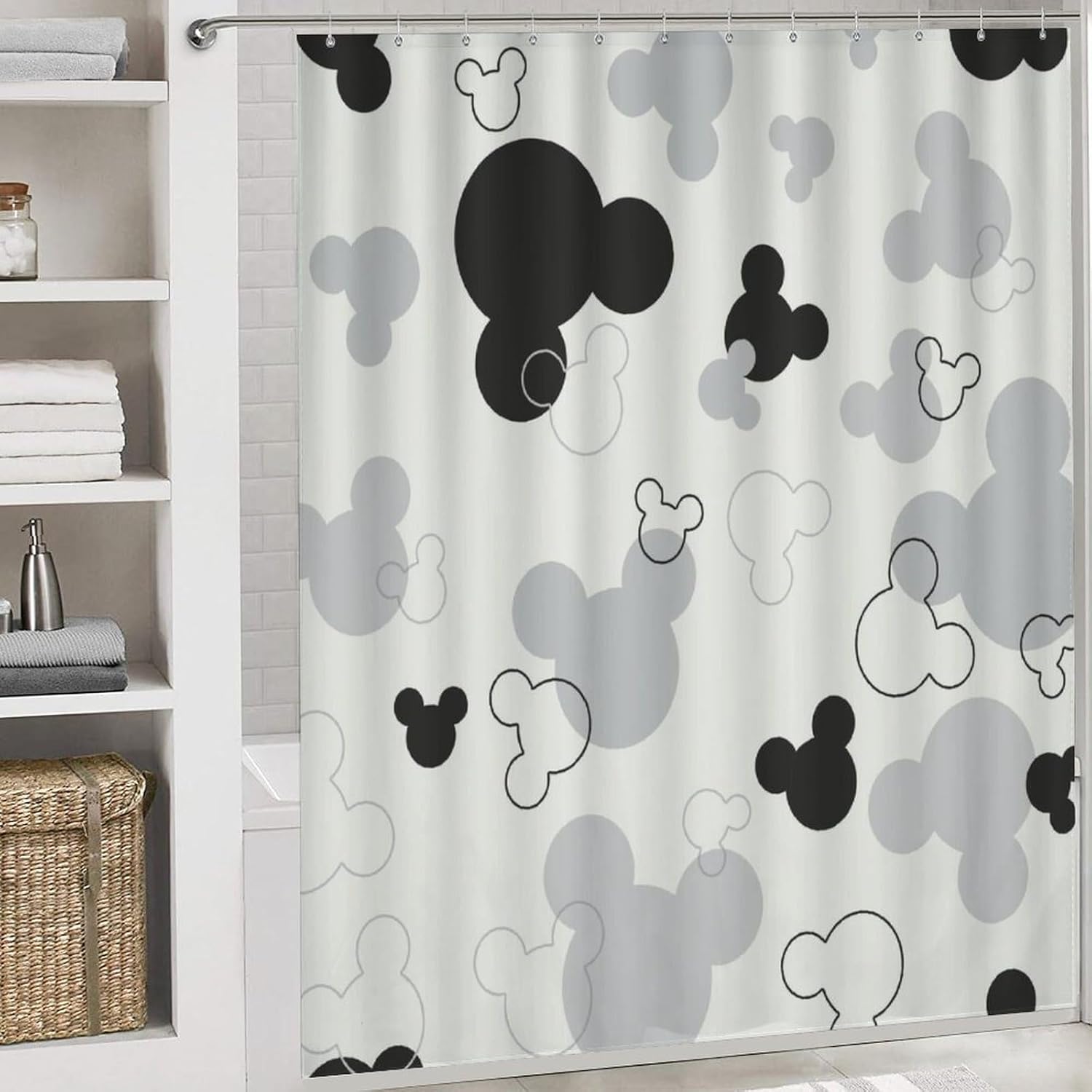 RUTIFY Juego de 4 cortinas de ducha de dibujos animados lindos con alfombras antideslizantes, cubierta para tapa de inodoro y tapete de baño, juego