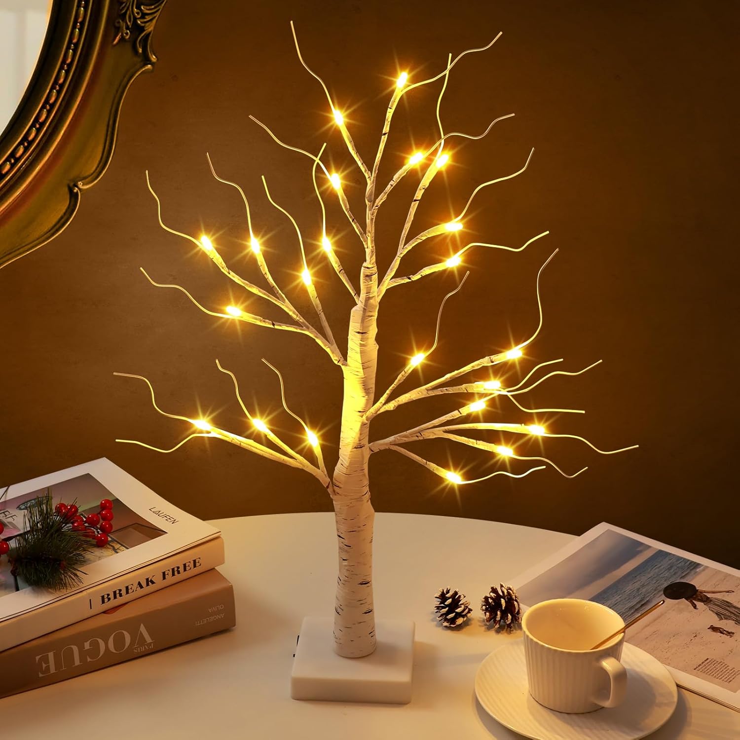 Árbol de abedul iluminado de 22.8 pulgadas para decoración de Navidad, árbol de Navidad artificial con 24 luces LED, lámpara de árbol de mesa con
