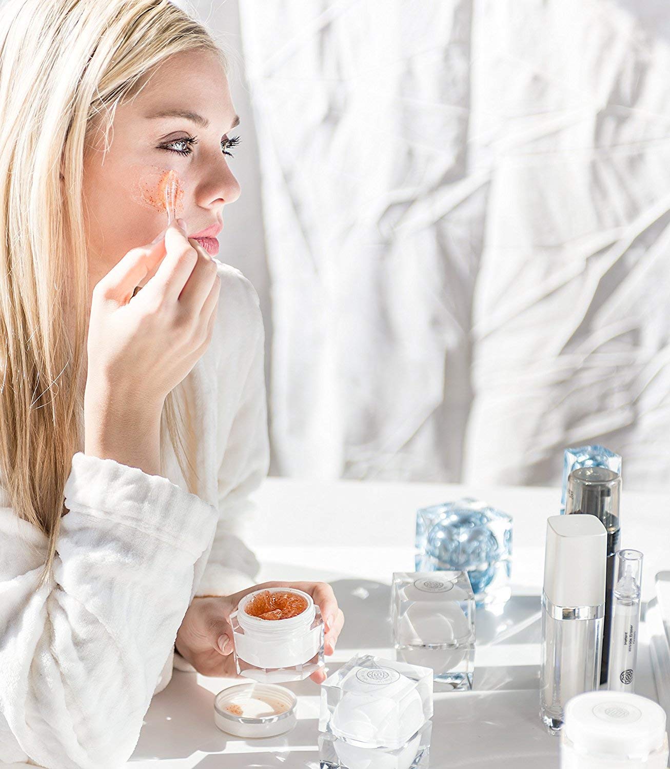 Forever Flawless Gel exfoliante facial y crema hidratante. Tratamiento facial de dos pasos. Exfoliación de spa en casa e hidratación óptima para un