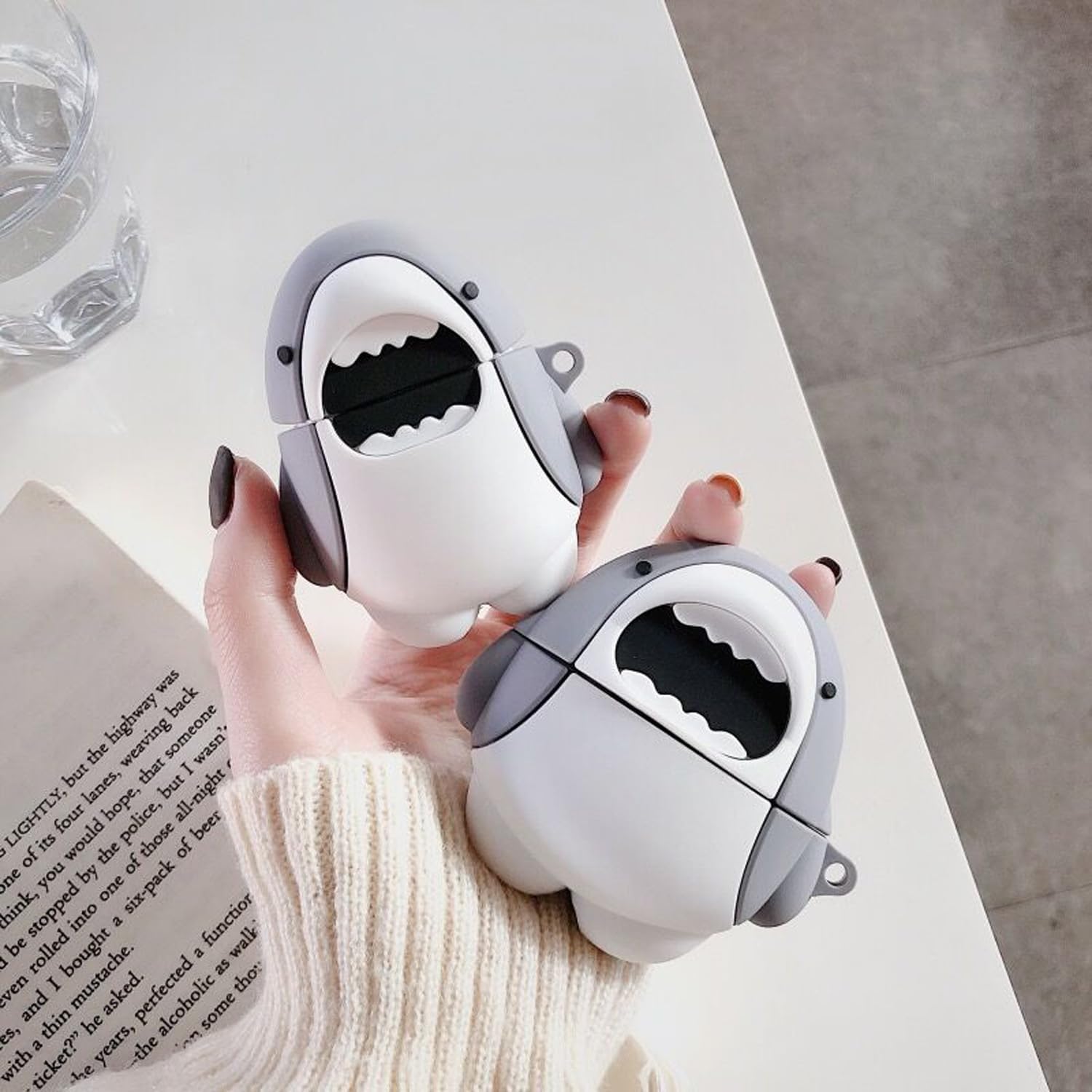 Bonita funda para Airpod ProPro 2 Gen 202320222019, divertida funda Kawaii de dibujos animados 3D con kit de limpieza y llavero para Apple Air pod