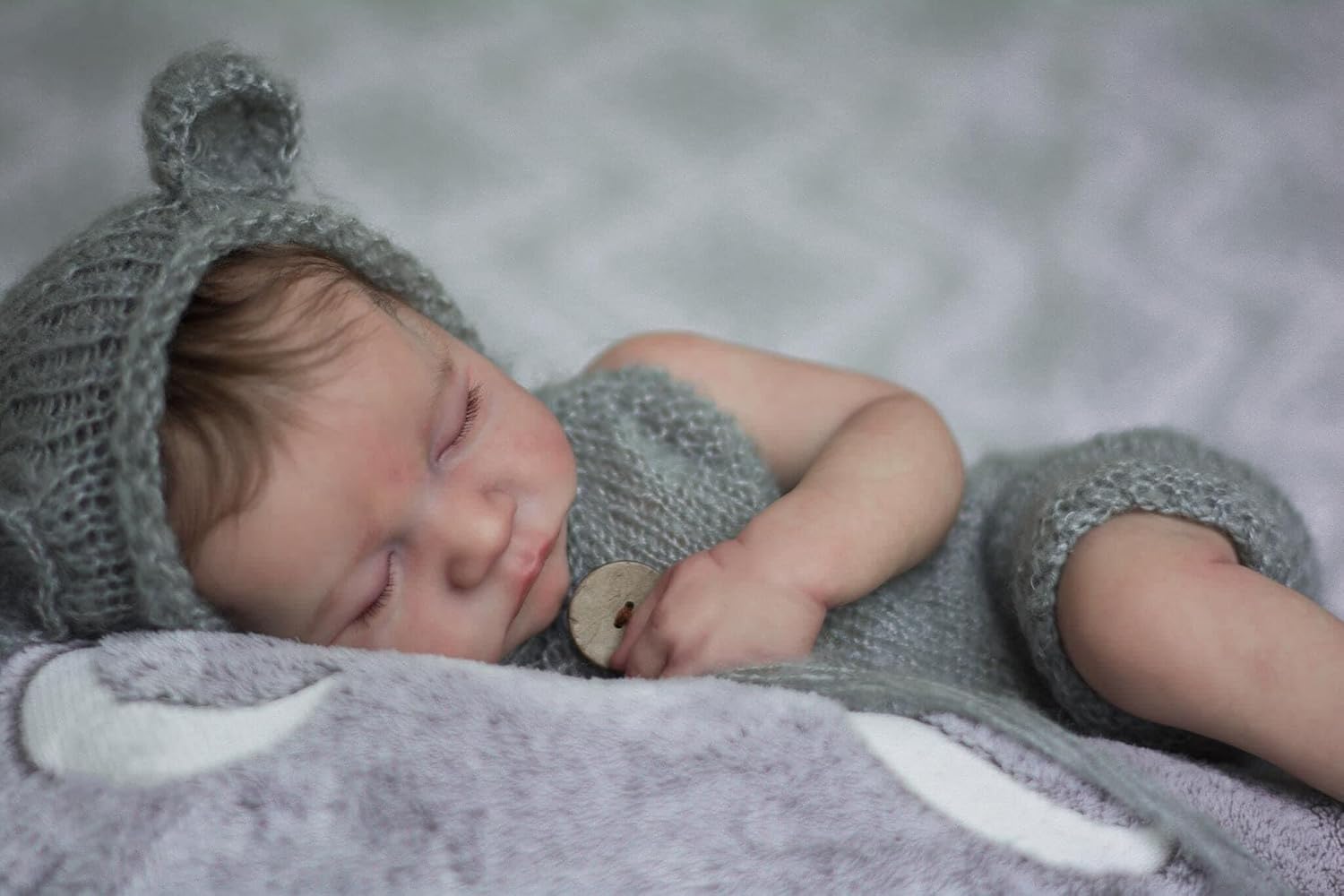 RXDOLL Muñeca de bebé recién nacido durmiendo de 19 pulgadas de vinilo suave de silicona de cuerpo completo Reborn muñecas anatómicamente correctas
