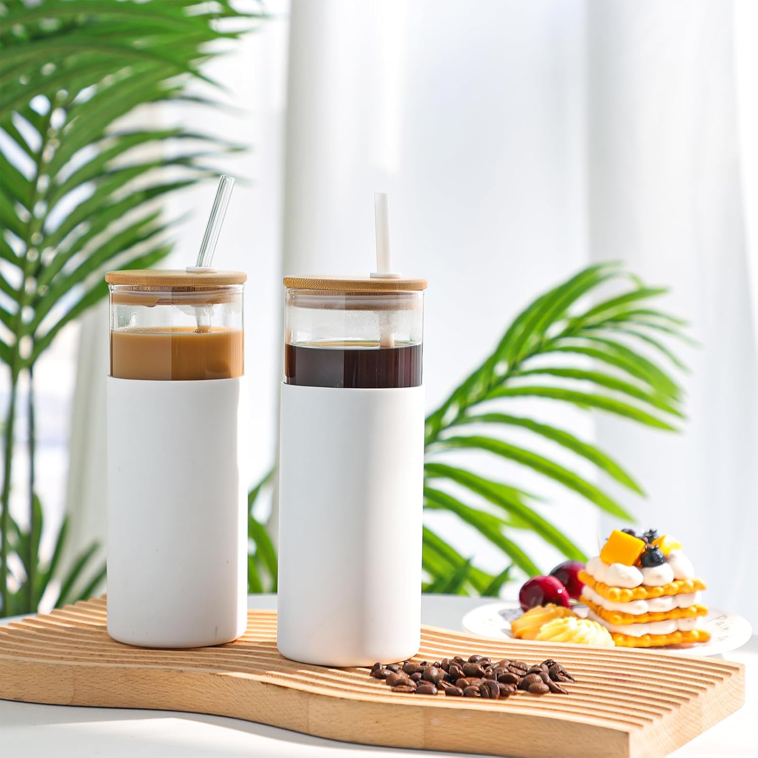Moretoes Vaso de vidrio de 20 onzas con tapa y popote, botella de agua de vidrio, funda protectora de silicona de bambú, juego de vasos para café y