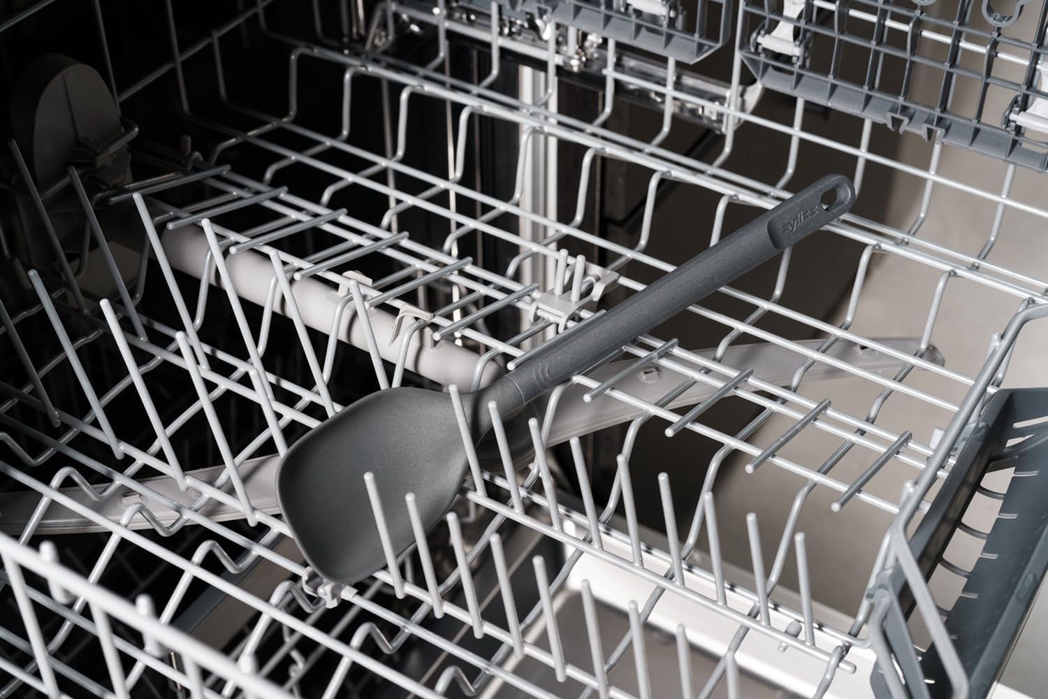 Zyliss E980228 Cuchara de cocina mediana, paja de trigo sosteniblenailon, antiadherente, cabeza de silicona resistente al calor, utensilio de