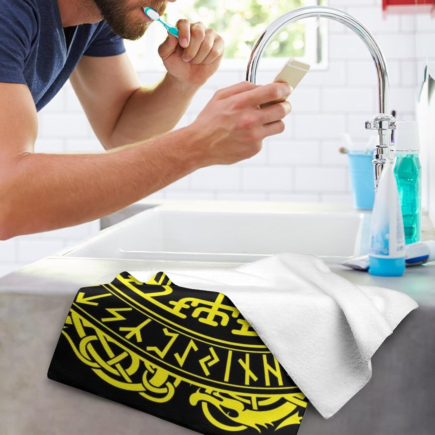 Toalla de lavado ligera, sin olor, toalla altamente absorbente, toalla de camping de secado rápido compatible con brújula rúnica negra Vegvisir en