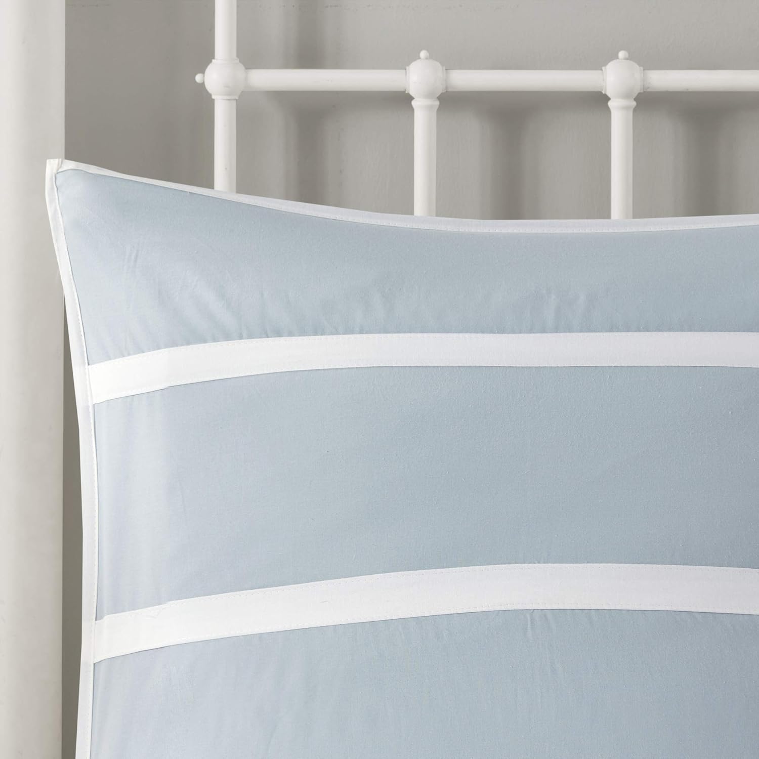 Harbor House Funda acolchada unisex Crystal Beach – Almohada azul euro de 26 x 26 pulgadas