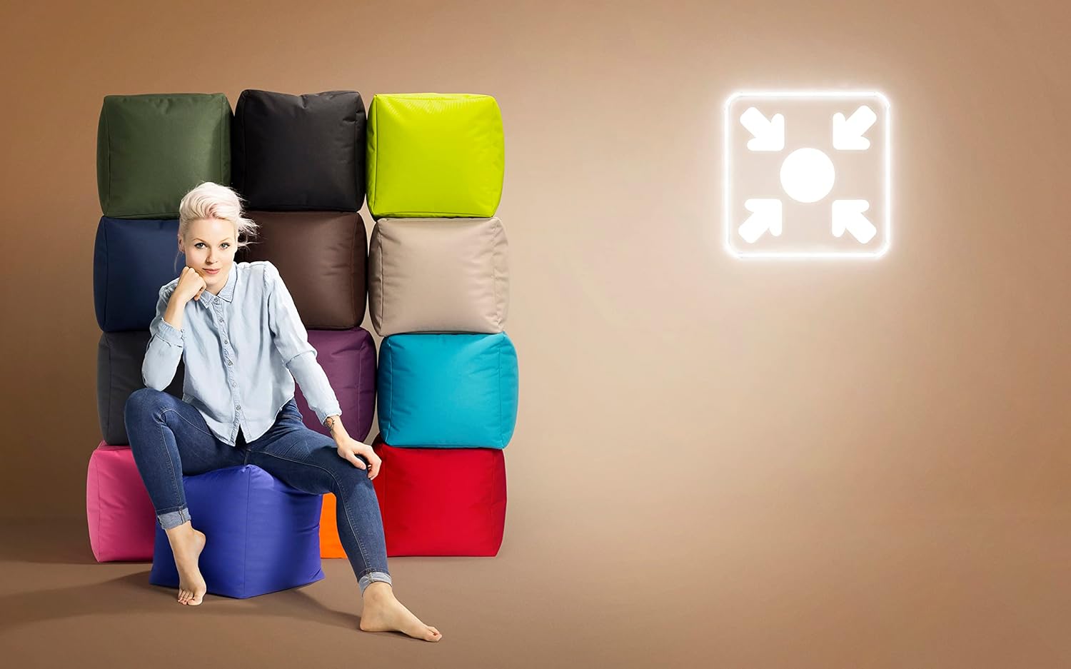 Cube Brava – Puf otomano con reposapiés, color caqui, moderno puf cuadrado con tela repelente al agua, puf para sala de estar, dormitorio o patio,