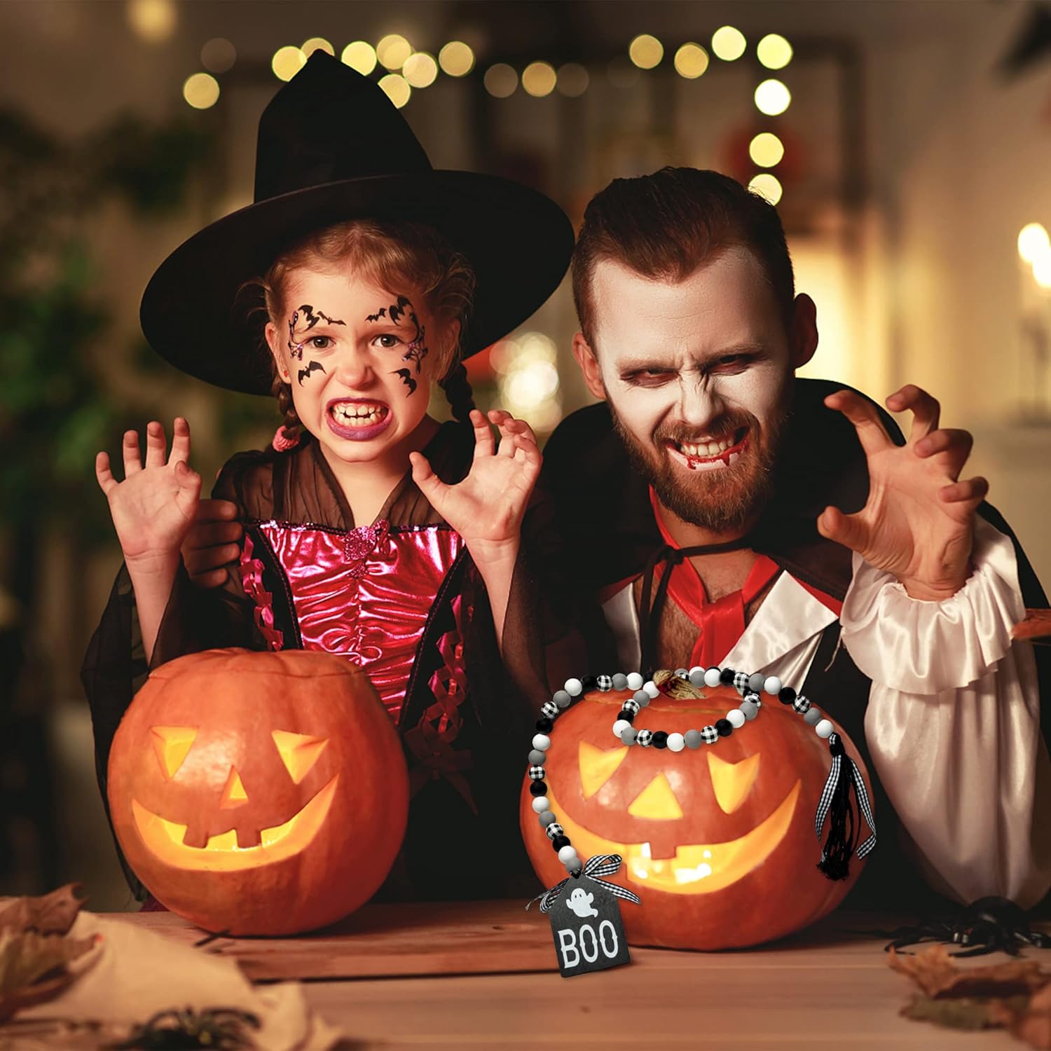 Guirnalda de cuentas de madera de Halloween, guirnalda de cuentas de madera de 40 pulgadas con cuerda de yute, borla a cuadros, etiqueta clásica de
