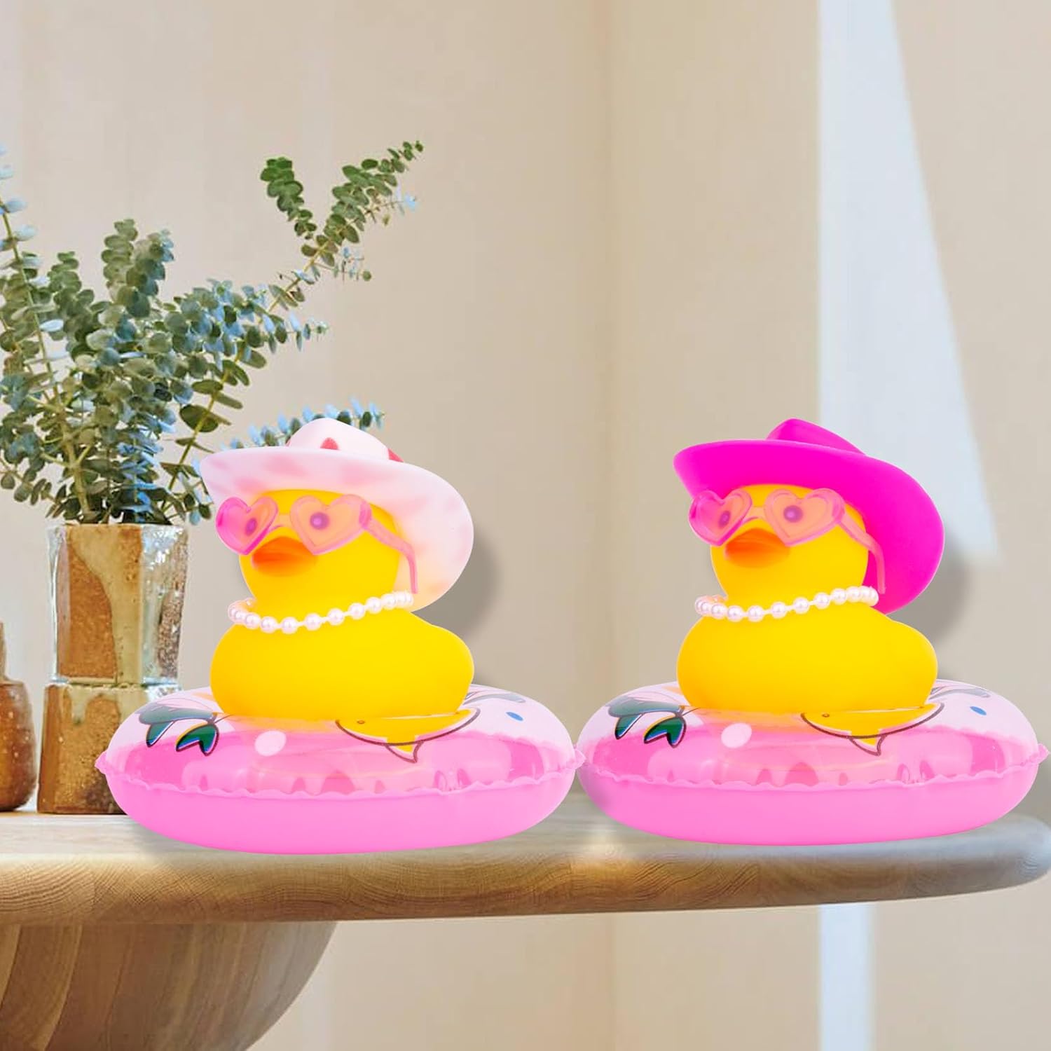 Adornos de pato amarillo para automóvil, decoración de tablero de automóvil con gafas de amor, mini anillo de natación, sombrero de sol, collar para