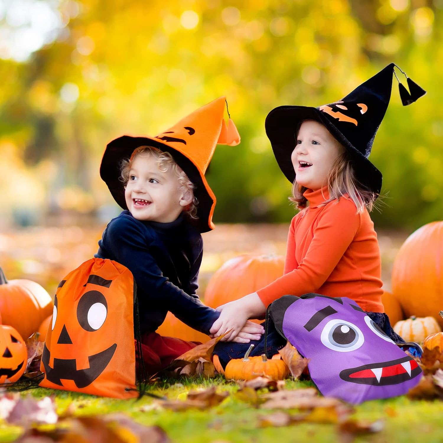 Whaline Paquete de 6 bolsas con cordón de Halloween, diseño de dibujos animados de Halloween, bolsas de regalo reutilizables, mochila de dulce o