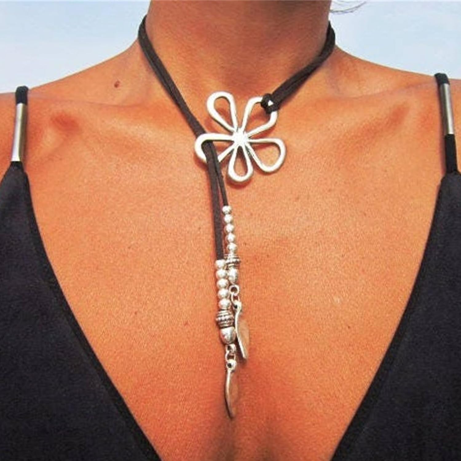 Boho Necklaces for Women Country Concert Outfits for Women Trendy Handmade Bohemian Leather Necklace Western Outfit Necklace for Teen Girl Gifts