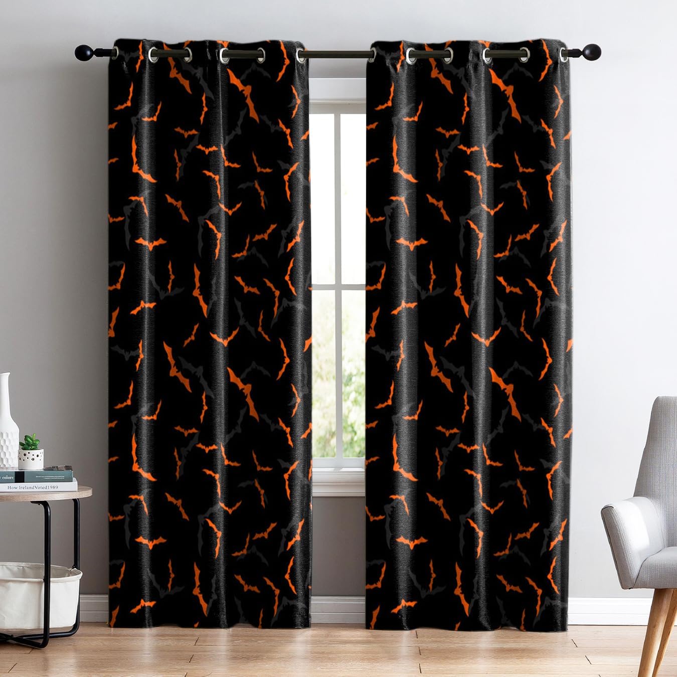 Renaiss Cortinas opacas de murciélagos voladores naranja y negro, con aislamiento térmico, para dormitorio, para niños, Halloween, con ojales, para