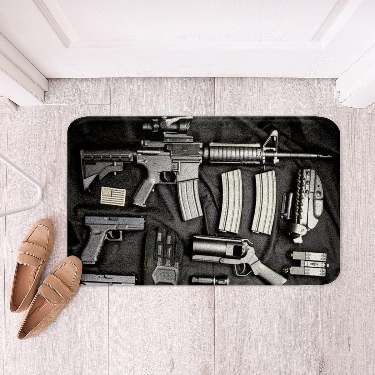 Tapete de baño antideslizante con diseño de rifle militar, de microfibra, para temática de guerra, lanudo y absorbente, tapete de baño con temática
