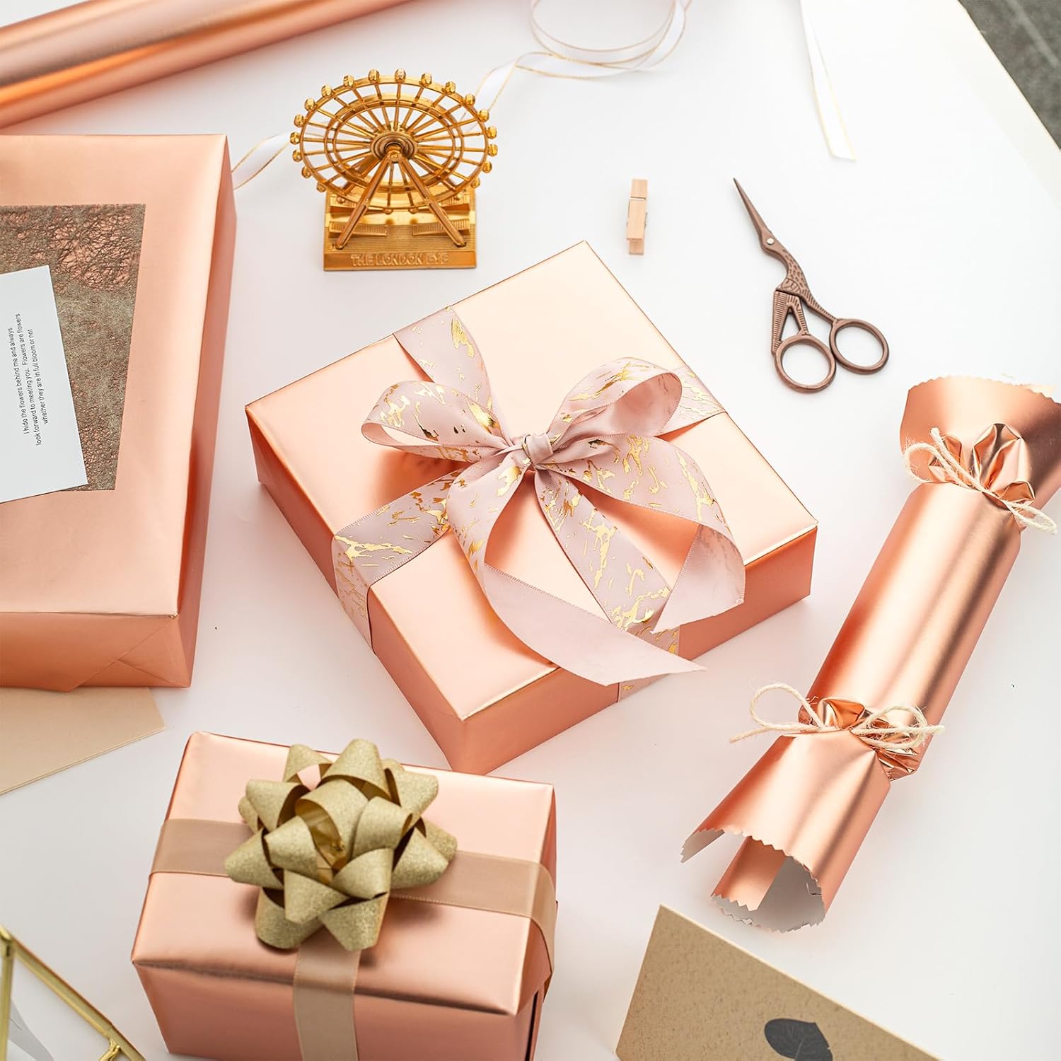 Flyhill Papel de regalo de oro rosa mate, mini rollo de 17 pulgadas x 32.8 pies (46.8 pies cuadrados), papel mate de color sólido para Navidad,