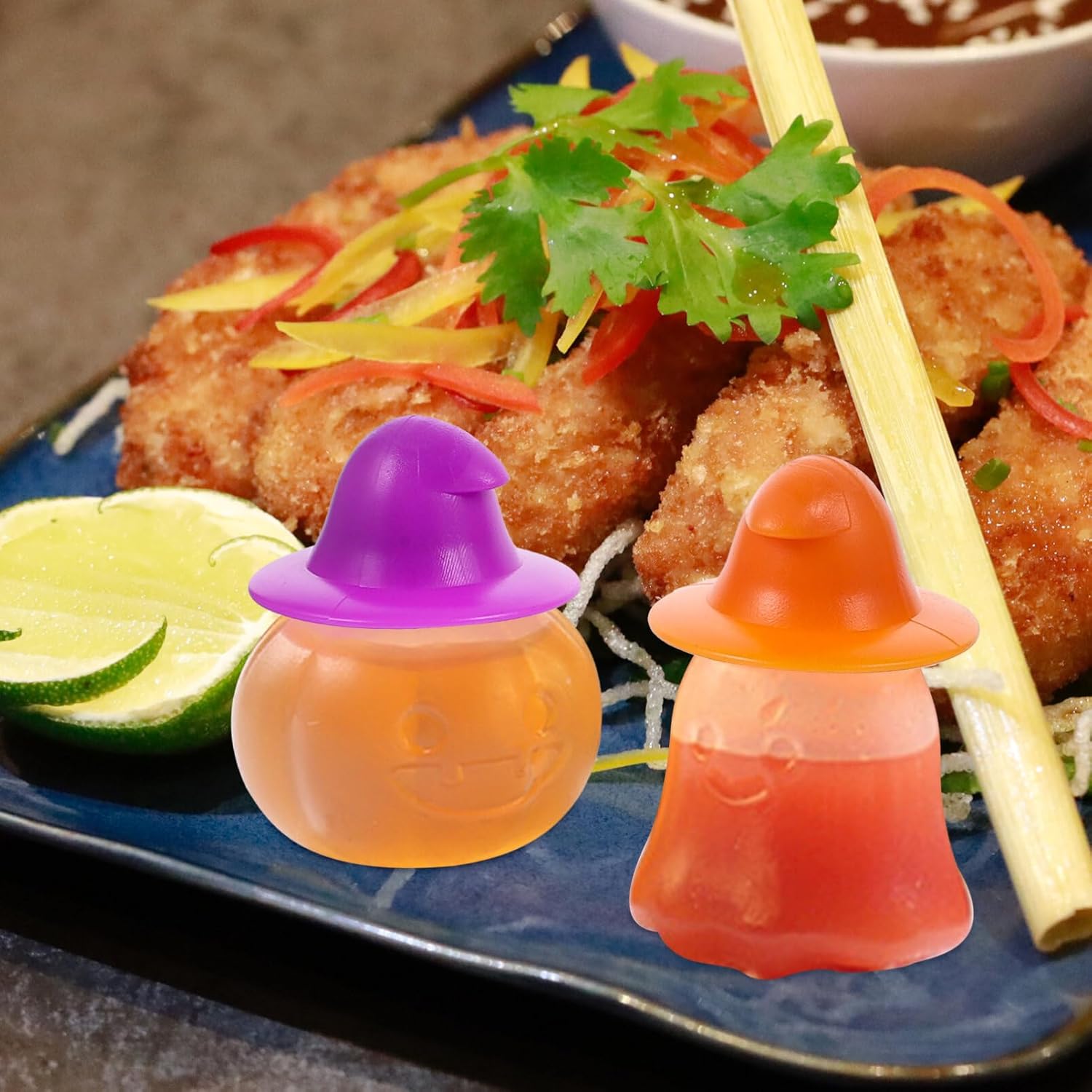 Luxshiny 4 botellas exprimibles para aderezo de ensalada, mini botella de ketchup con forma de calabaza fantasma, salsa de condimentos, botella de