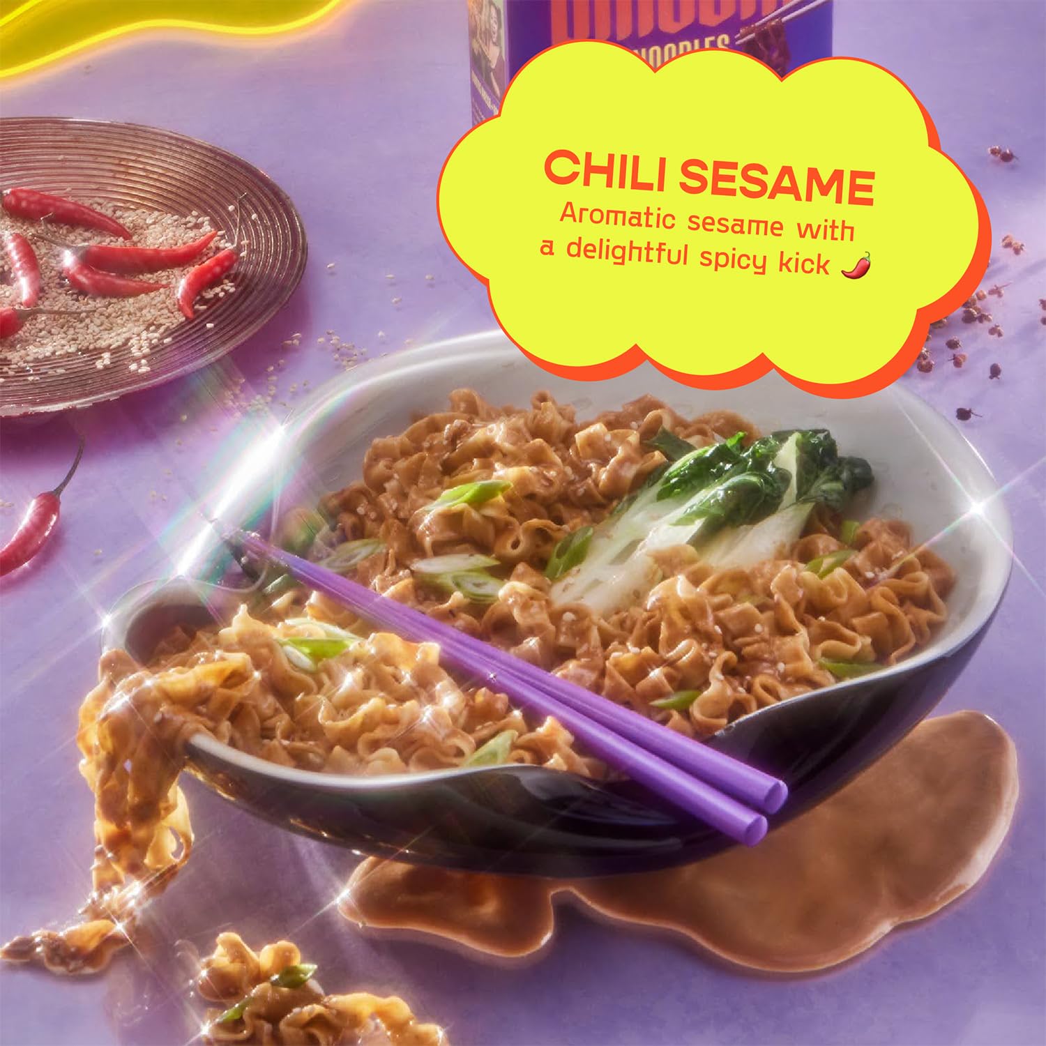 Omsom – Fideos picantes de ají y sésamo de Omsom, fideos instantáneos asiáticos todo en uno y paquetes de salsa a fuego lento para comidas en