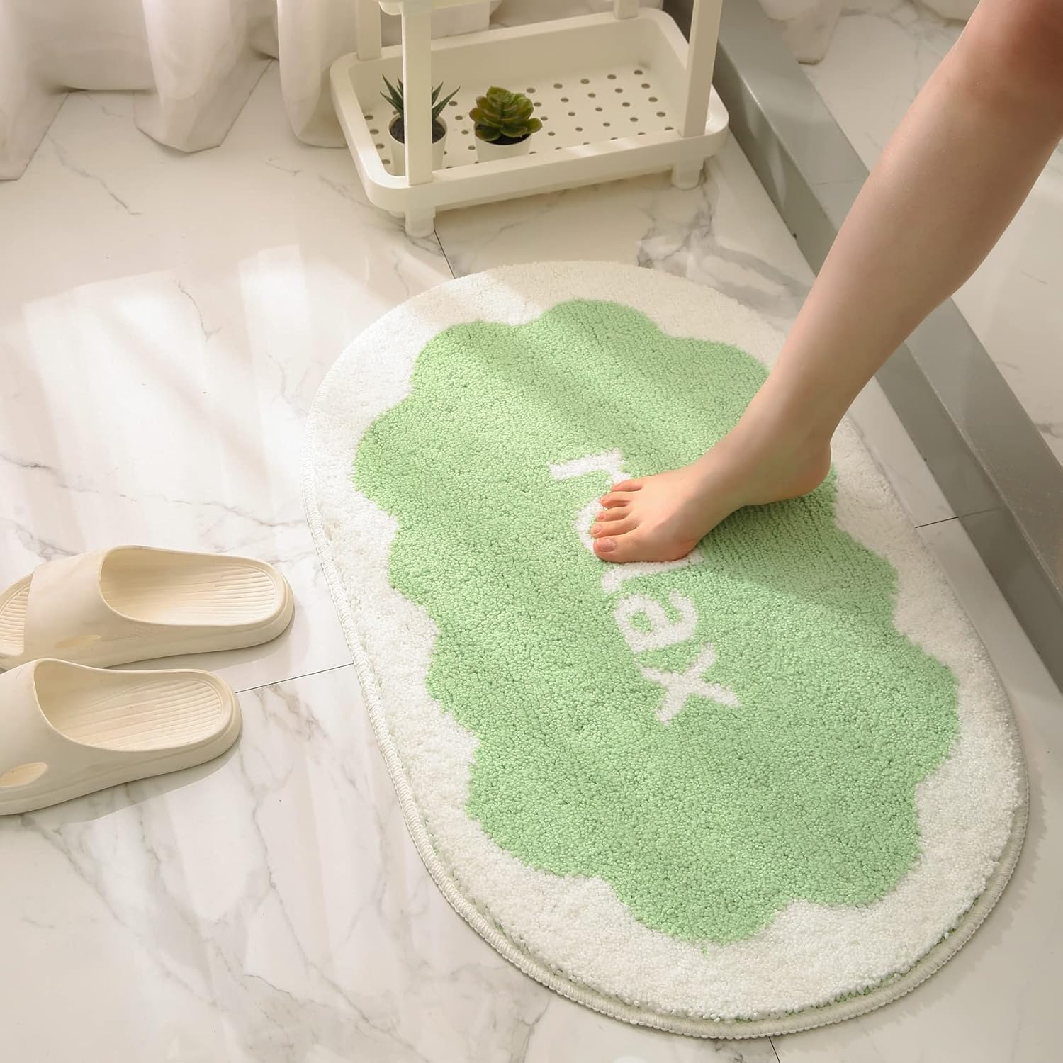 ERRLANER Alfombra de baño ovalada antideslizante con letras divertidas para relajarse, alfombra de baño de microfibra para inodorobañera