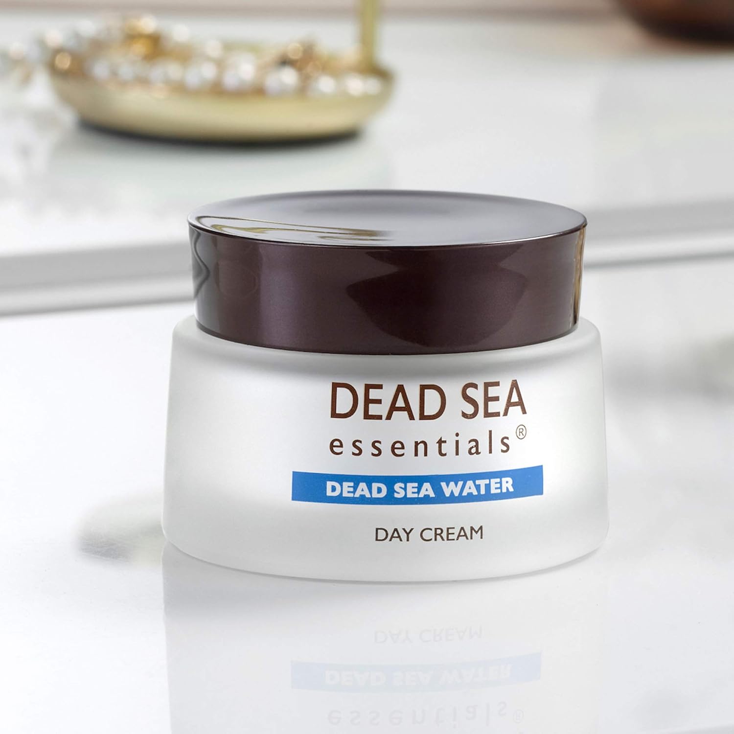 Dead Sea Essentials Crema de día de agua para la cara, hidratante para mujeres, libre de crueldad, 1.69 onzas líquidas, 1.7 fl oz