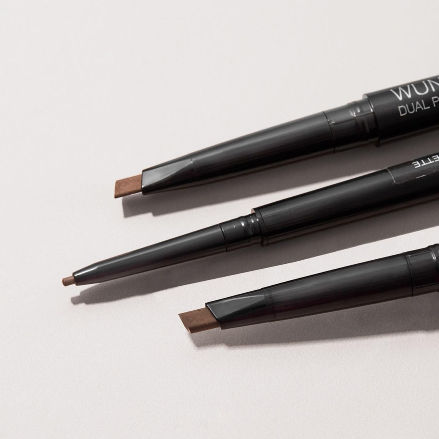 WUNDER2 – Lápiz delineador de cejas de doble precisión con punta en ángulo y punta ultra fina, doble precisión para cejas maquillaje de cejas, color