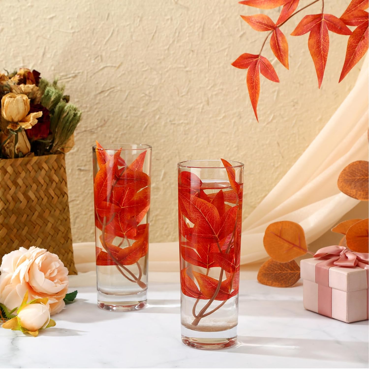 50 mini agujas artificiales de pino de eucalipto y hojas de arce para velas flotantes, rellenos de jarrones de tallo de hojas flotantes para otoño,