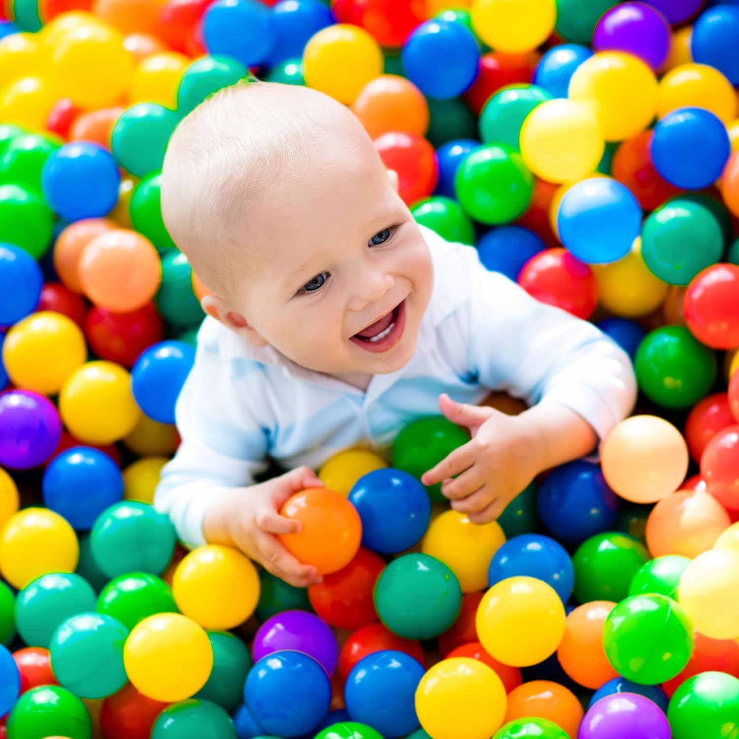 Markdang 170 bolas de bolas con bola de plástico a prueba de aplastamiento gratis para bebés y niños pequeños, 8 colores brillantes con bolsa de