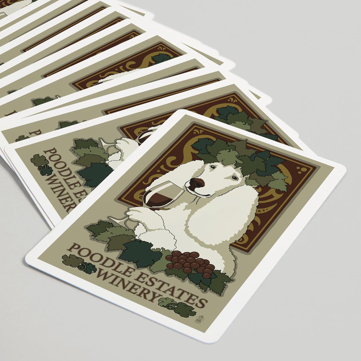 Lantern Press Caniche, anuncio retro de bodega (52 cartas de juego, baraja de cartas de tamaño póquer con comodines)