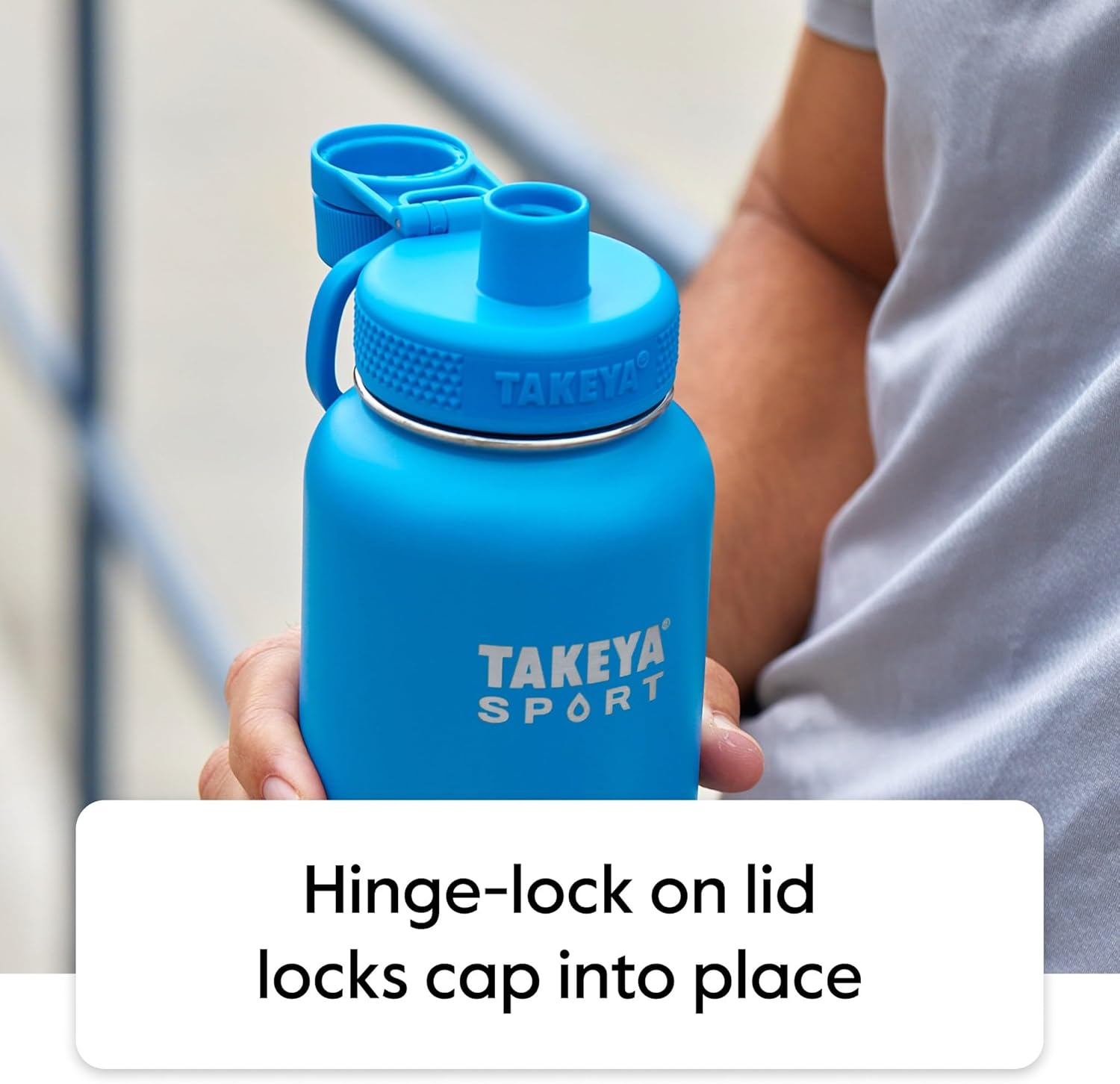 Takeya Botella de agua deportiva de acero inoxidable con aislamiento de triple pared de 32 onzas con tapa de boquilla de bloqueo de hielo, calidad