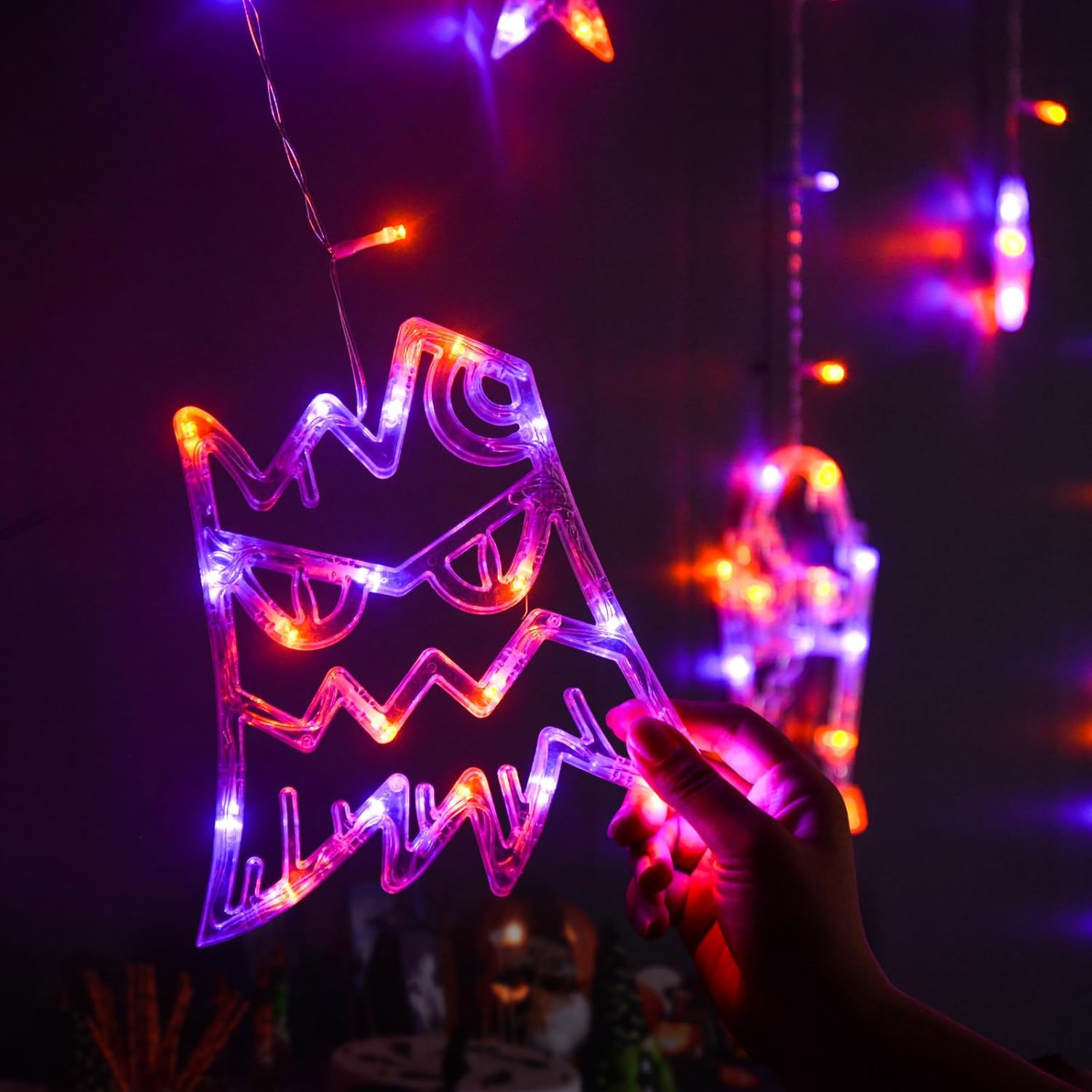 LOLStar Guirnalda de luces de Halloween para ventana, color naranja y morado, decoraciones de Halloween, lápida de árbol y castillo, 183 luces LED