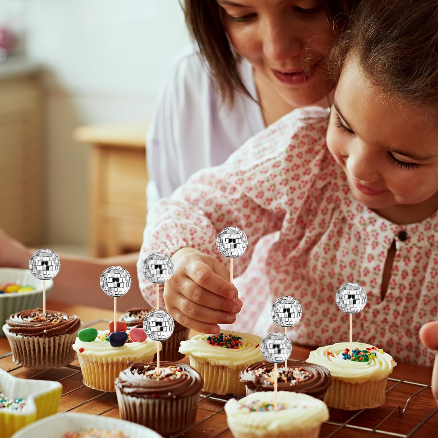15 adornos de bola de discoteca para cupcakes, palillos brillantes para cumpleaños, decoración de pasteles de bola de discoteca, decoraciones