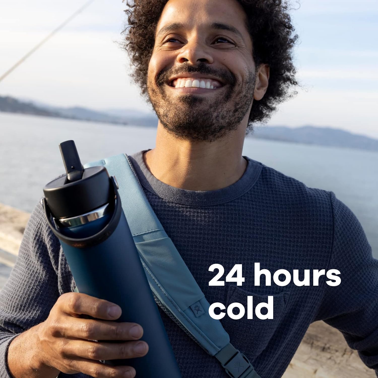 Hydro Flask Botella de agua de boca ancha de acero inoxidable con tapa de popote flexible y aislamiento al vacío de doble pared