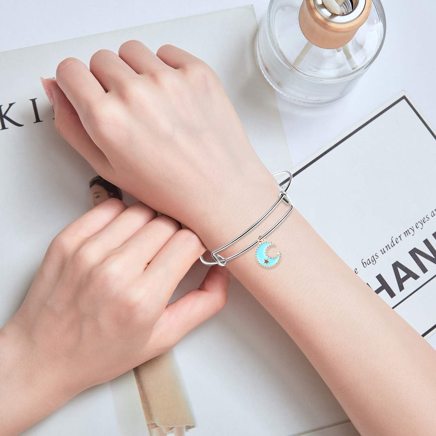 UPINS 60 pulseras expandibles para hacer joyas en blanco, pulseras de alambre ajustables para mujer, plata y oro