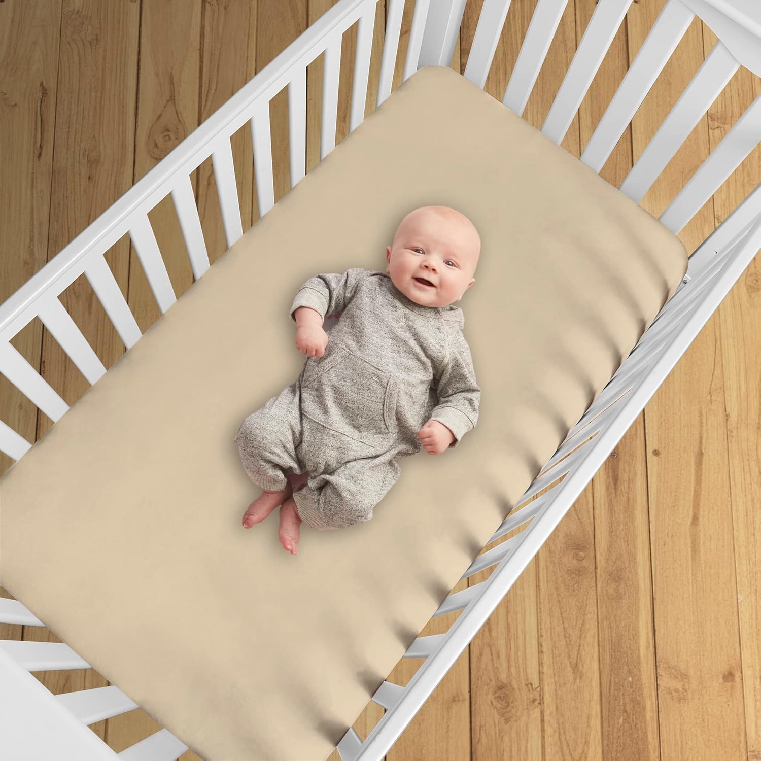 BreathableBaby Sábana bajera ajustable todo en uno y funda impermeable para colchón de cuna de 52″ x 28″132 x 71 cm, beige (paquete de 2)