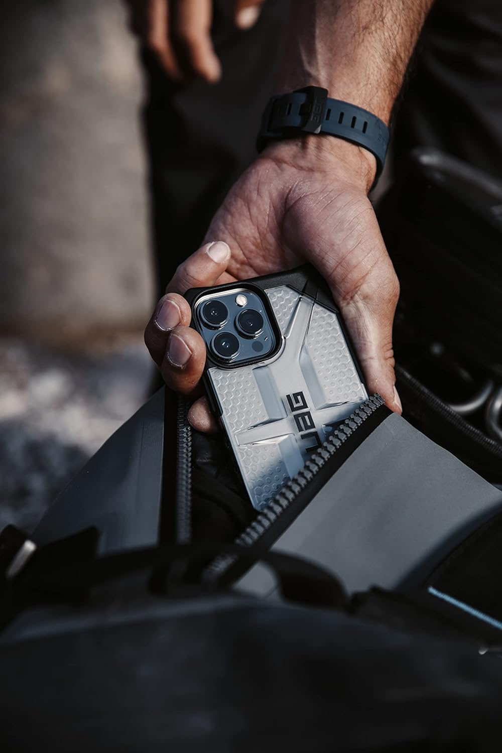 URBAN ARMOR GEAR UAG – Funda diseñada para iPhone 13 Pro, transparente, resistente, ligera, delgada, a prueba de golpes, transparente, cubierta